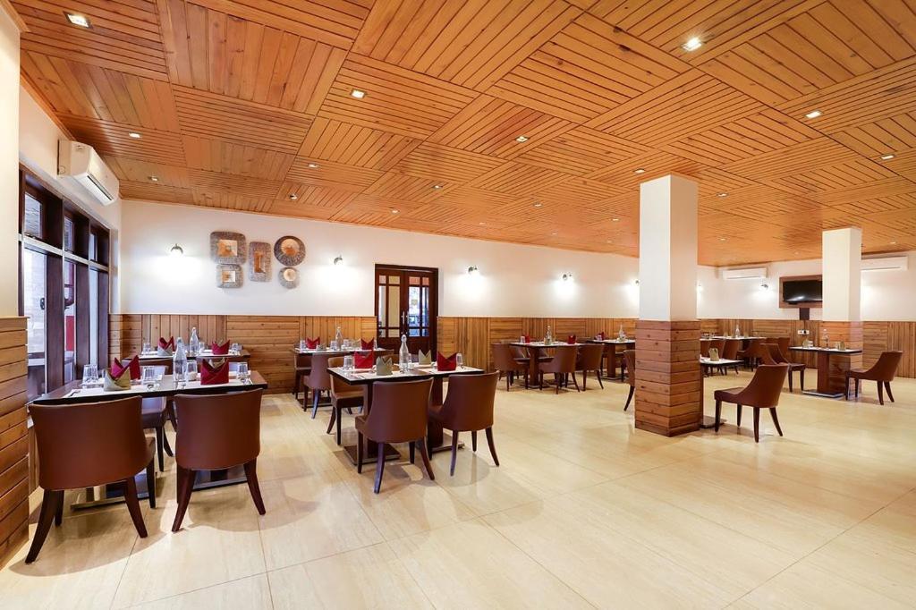 ซัมมิท โซบราเลีย รีสอร์ต แอนด์ สปา Hotel Namchi ภายนอก รูปภาพ