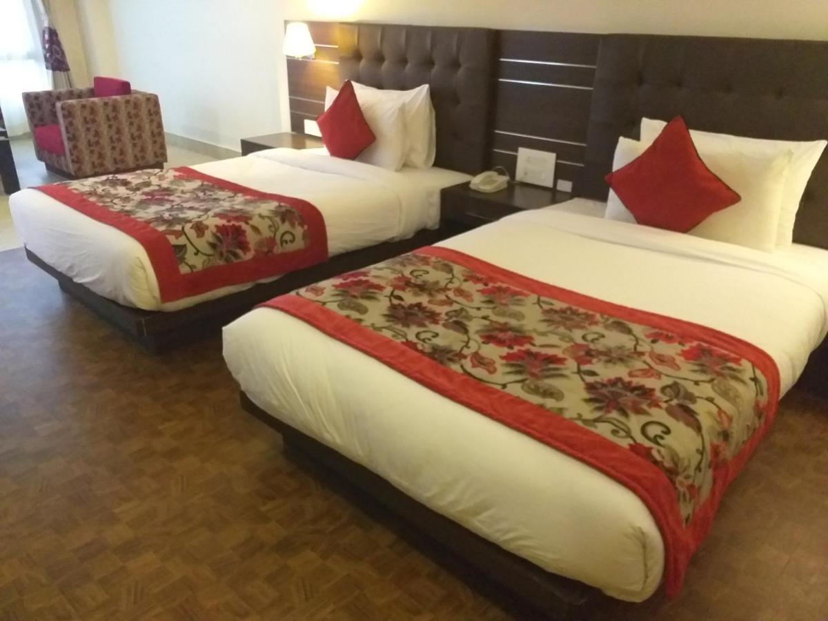 ซัมมิท โซบราเลีย รีสอร์ต แอนด์ สปา Hotel Namchi ภายนอก รูปภาพ